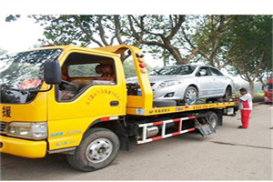 金海湖附近24小时汽车拖车服务热线